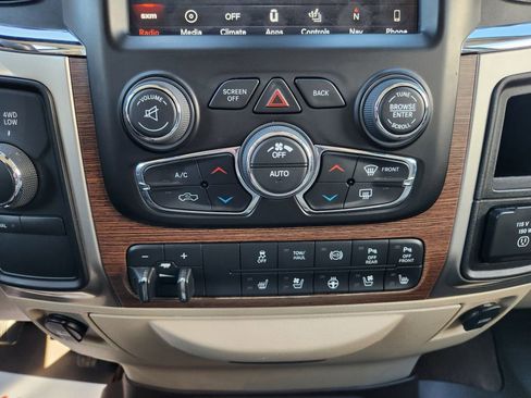 Used 2018 RAM 3500 Laramie image 26