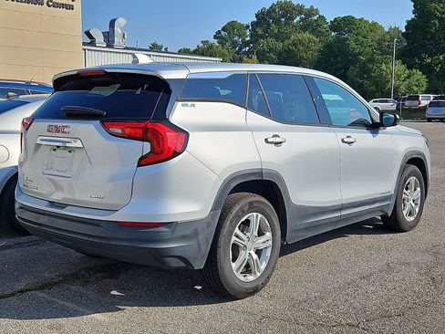 Used 2020 GMC Terrain SLE AWD/4WD image 3