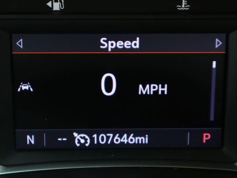 Used 2020 Chevrolet Equinox Premier w/ Premier Redline Edition FWD image 14