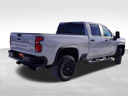New 2026 Chevrolet Silverado 2500 ZR2 image 3