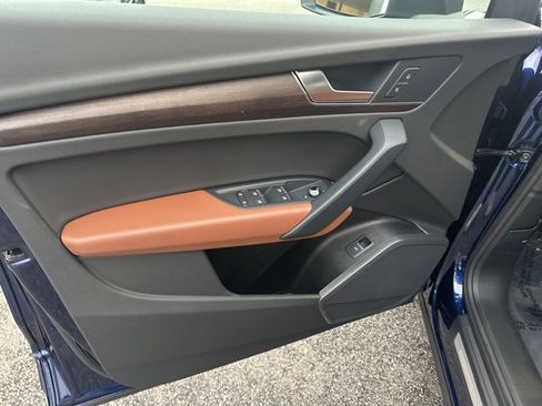 Used 2024 Audi Q5 2.0T Premium image 11