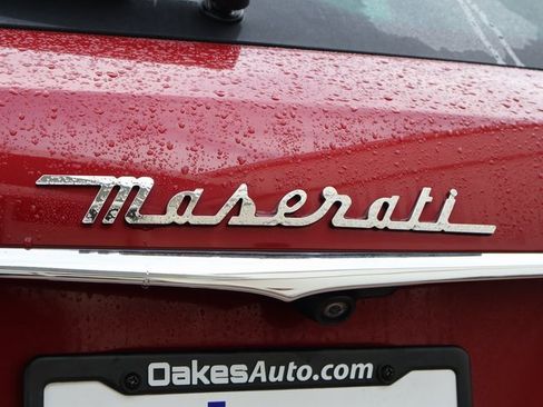 Used 2020 Maserati Levante GranLusso image 21