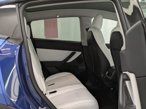 Used 2022 Tesla Model Y Performance image 20