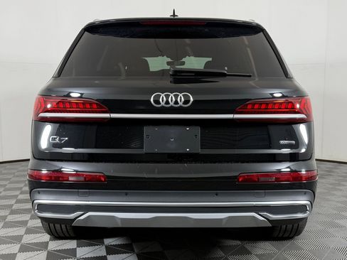 Certified 2023 Audi Q7 3.0T Premium w/ Convenience Package image 9