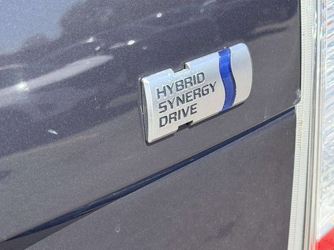 Used 2011 Toyota Prius Four w/ Navigation Pkg image 8