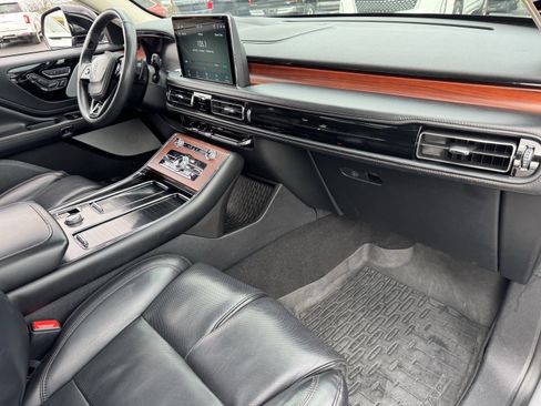 Used 2021 Lincoln Aviator Reserve w/ Equipment Group 202A image 43