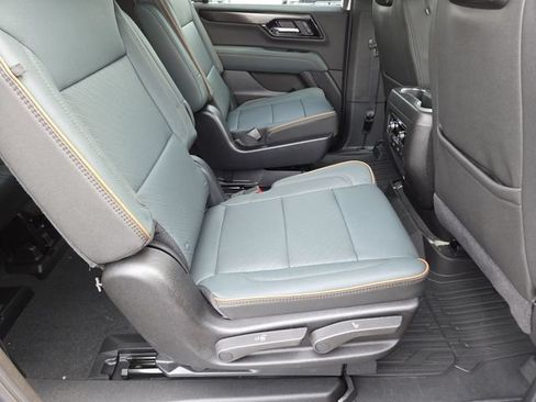 New 2026 GMC Yukon XL AT4 w/ AT4 Premium Plus Package AWD/4WD image 24