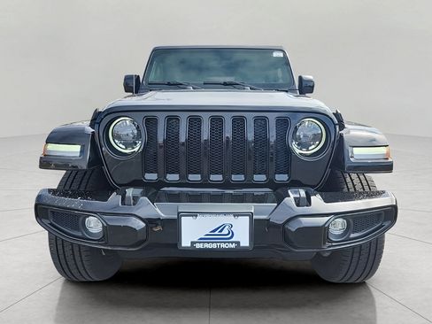 Used 2023 Jeep Wrangler Unlimited Sahara image 4