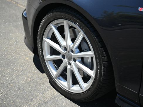 Used 2017 Audi A6 2.0T Premium Plus w/ Premium Plus Package FWD image 10