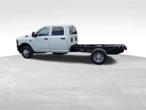 Used 2022 RAM 3500 Tradesman image 4