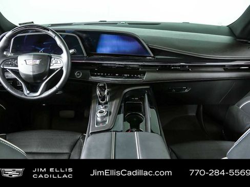 Certified 2024 Cadillac Escalade Sport w/ LPO, ONYX Package AWD/4WD image 21