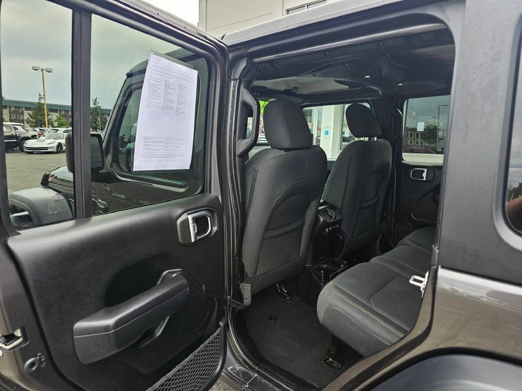 Used 2024 Jeep Wrangler Unlimited Sport AWD/4WD image 12