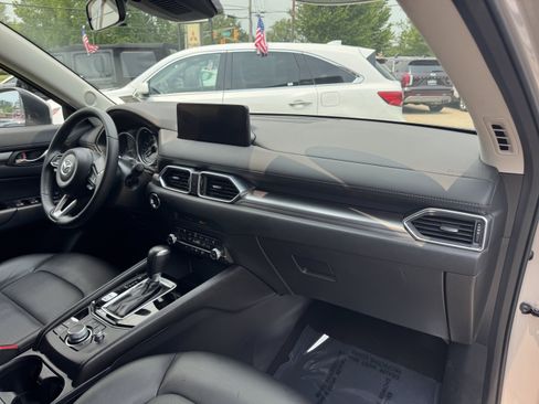 Used 2024 MAZDA CX-5 AWD 2.5 S w/ Select Package image 14