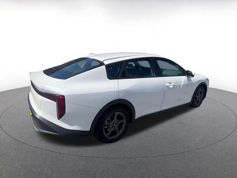 Used 2025 Kia K4 FWD image 15