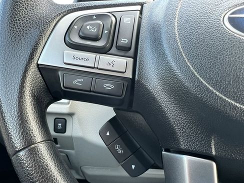 Used 2018 Subaru Forester 2.5i Premium AWD/4WD image 6