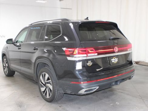 Used 2024 Volkswagen Atlas SE FWD image 7