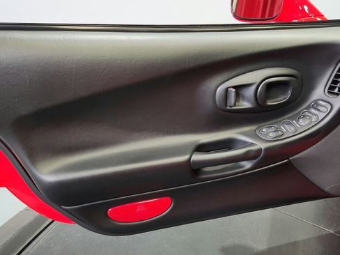 Used 2002 Chevrolet Corvette Coupe w/ Preferred Equipment Group2 image 24