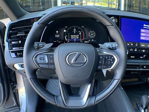 Used 2025 Lexus RX 350 Premium image 14