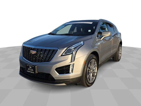Used 2025 Cadillac XT5 Premium Luxury image 4
