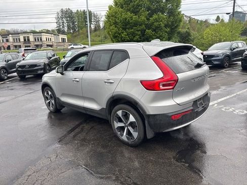 Used 2023 Volvo XC40 B5 Plus w/ Driver Assist Package AWD/4WD image 4