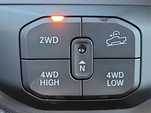 New 2026 RAM 2500 Warlock AWD/4WD image 17