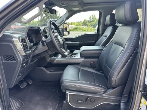 Used 2022 Ford F150 Lariat w/ Max Trailer Tow Package image 14