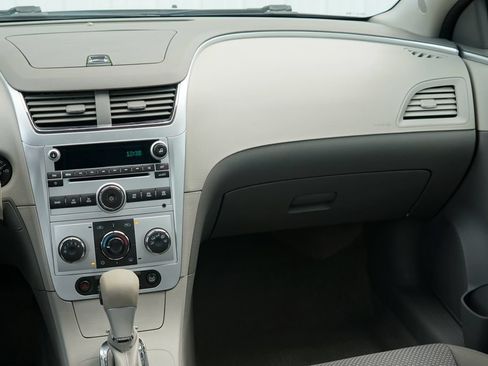 Used 2011 Chevrolet Malibu LS FWD image 21