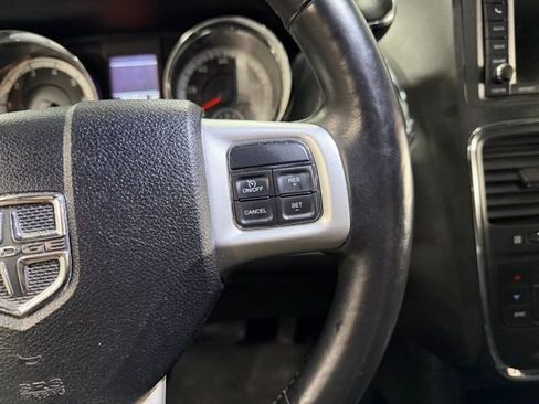 Used 2017 Dodge Grand Caravan GT FWD image 16
