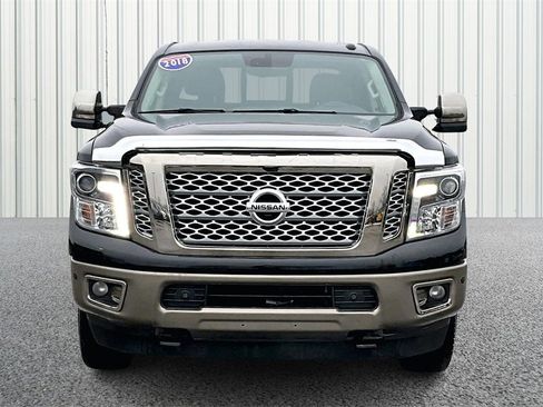 Used 2018 Nissan Titan Platinum Reserve image 2