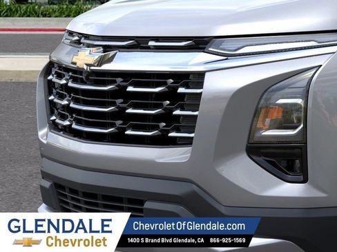 New 2026 Chevrolet Equinox LT w/ Safety and Technology Package FWD image 13