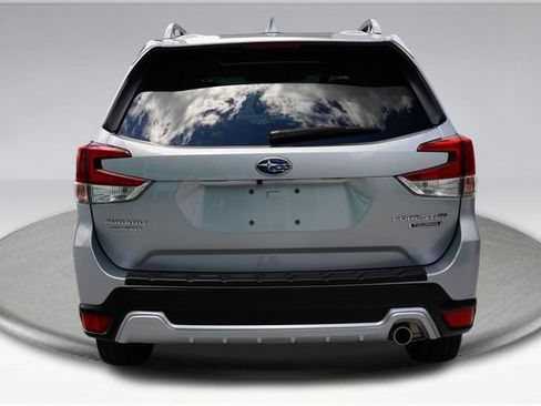 Used 2023 Subaru Forester Touring AWD/4WD image 13