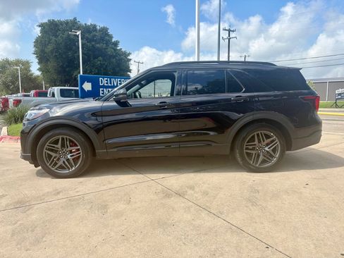 Used 2026 Ford Explorer ST w/ Sun And Sound Package AWD/4WD image 6