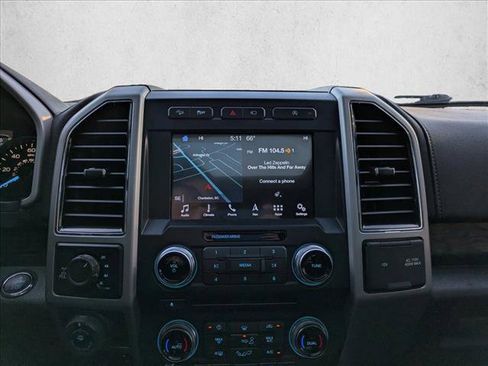 Used 2018 Ford F150 Lariat w/ Equipment Group 502A Luxury image 11