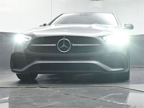 Used 2024 Mercedes-Benz C 300 4MATIC Sedan image 35