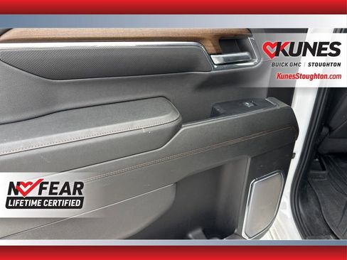 Used 2024 Chevrolet Silverado 1500 High Country w/ High Country Premium Package image 29