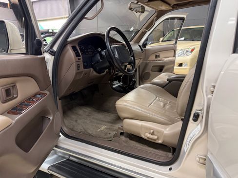 Used 1997 Toyota 4Runner Limited AWD/4WD image 20