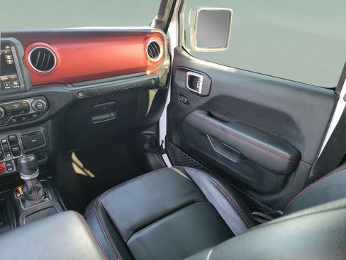 Used 2021 Jeep Wrangler Unlimited Rubicon AWD/4WD image 9