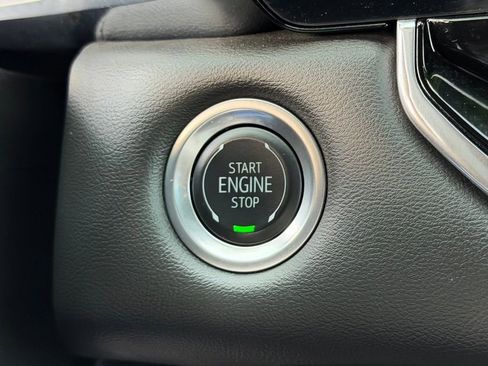 Used 2025 GMC Canyon Elevation image 23