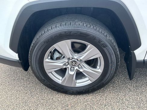 Used 2024 Toyota RAV4 LE image 39