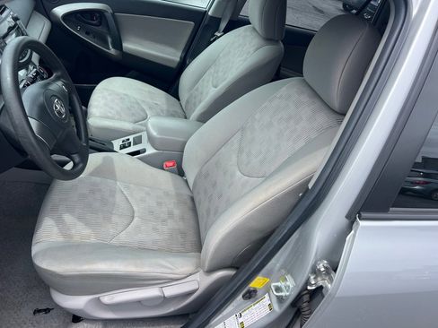Used 2011 Toyota RAV4 4WD w/ Base L4 Extra Value Pkg image 11