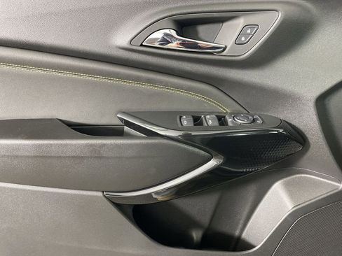 New 2026 Chevrolet Trax ACTIV w/ Sunroof Package image 22