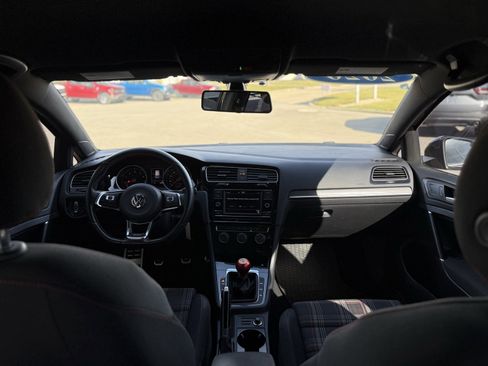 Used 2020 Volkswagen GTI S image 14