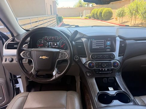 Used 2017 Chevrolet Tahoe LT w/ Luxury Package AWD/4WD image 16