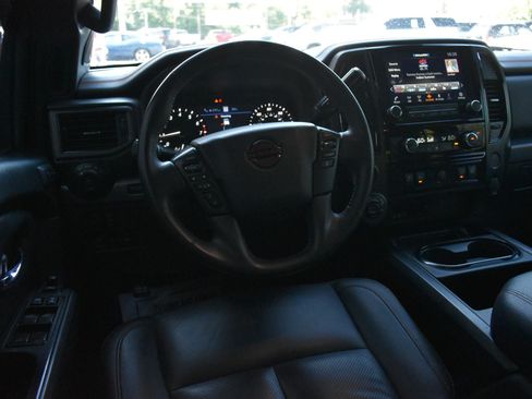 Used 2024 Nissan Titan PRO-4X w/ Pro-4x Convenience Package AWD/4WD image 16