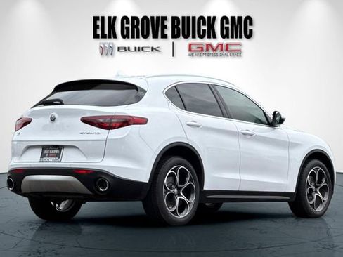 Used 2019 Alfa Romeo Stelvio Ti image 4