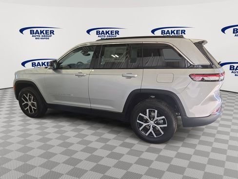 New 2025 Jeep Grand Cherokee Limited w/ Trailer Tow Package image 3