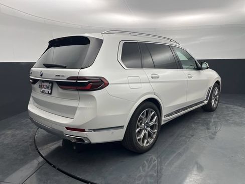 Used 2023 BMW X7 xDrive40i AWD/4WD image 10