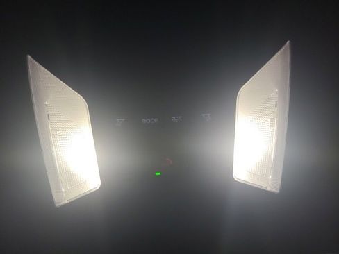 Used 2023 Toyota RAV4 SE image 31