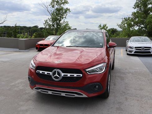 Used 2021 Mercedes-Benz GLA 250 4MATIC image 2