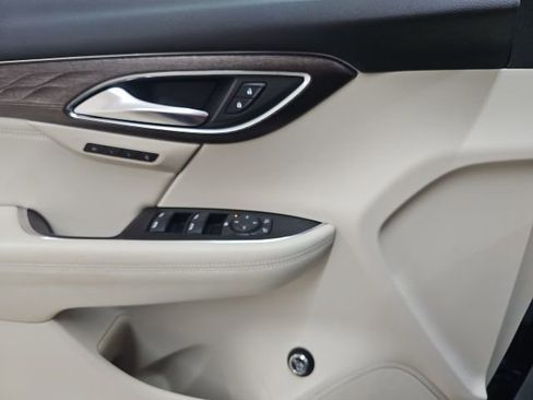 Used 2023 Buick Envision Avenir image 31